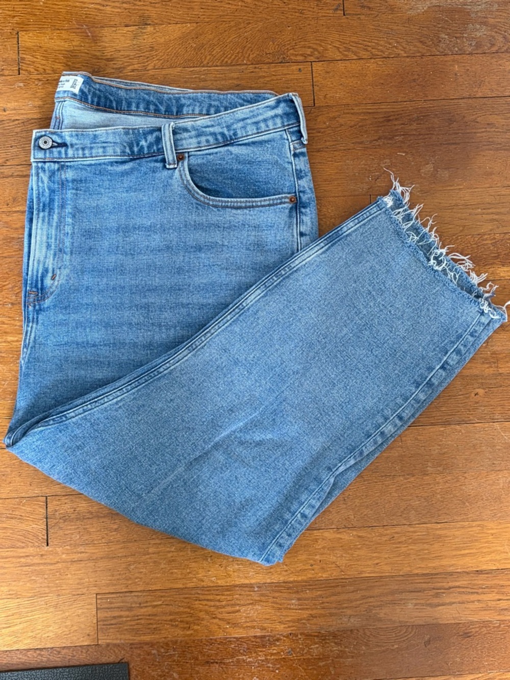 Abercrombie & Fitch Curve Love Ankle Straight Ultra High Rise Jeans - Picture 2 of 6
